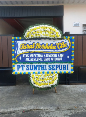 Papan Bunga Duka di Tam Ngurhir